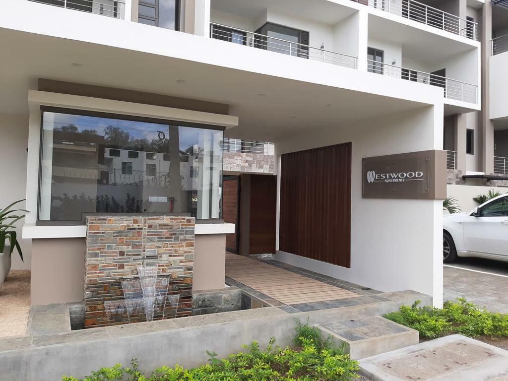 2 Bedroom Flat 15 Mins Walk From Flic En Flac Beach Luaran gambar