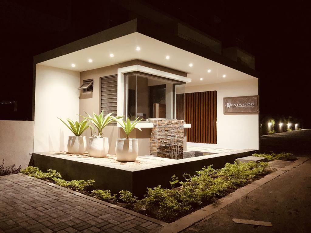 2 Bedroom Flat 15 Mins Walk From Flic En Flac Beach Luaran gambar