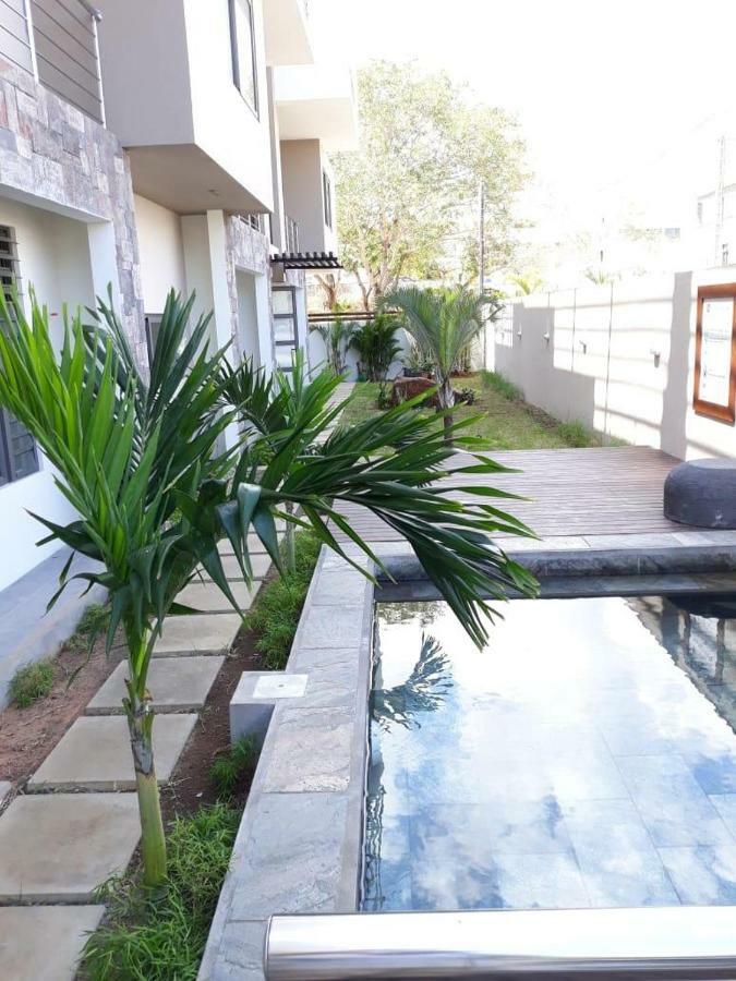 2 Bedroom Flat 15 Mins Walk From Flic En Flac Beach Luaran gambar